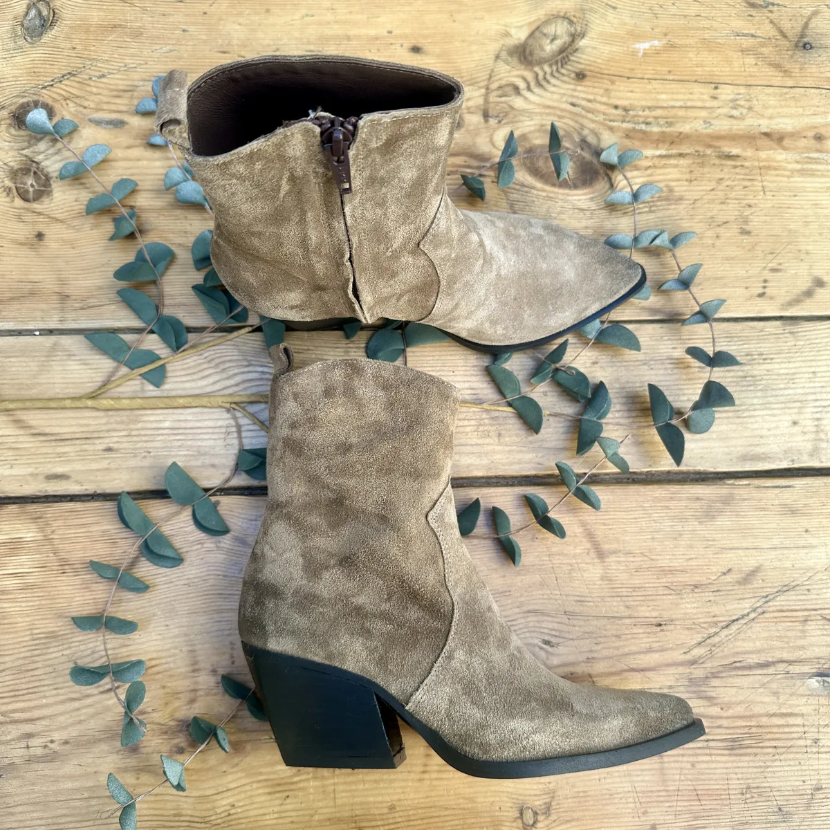 Tiage SEMERDJIAN E2866 BEIGE – Image 3